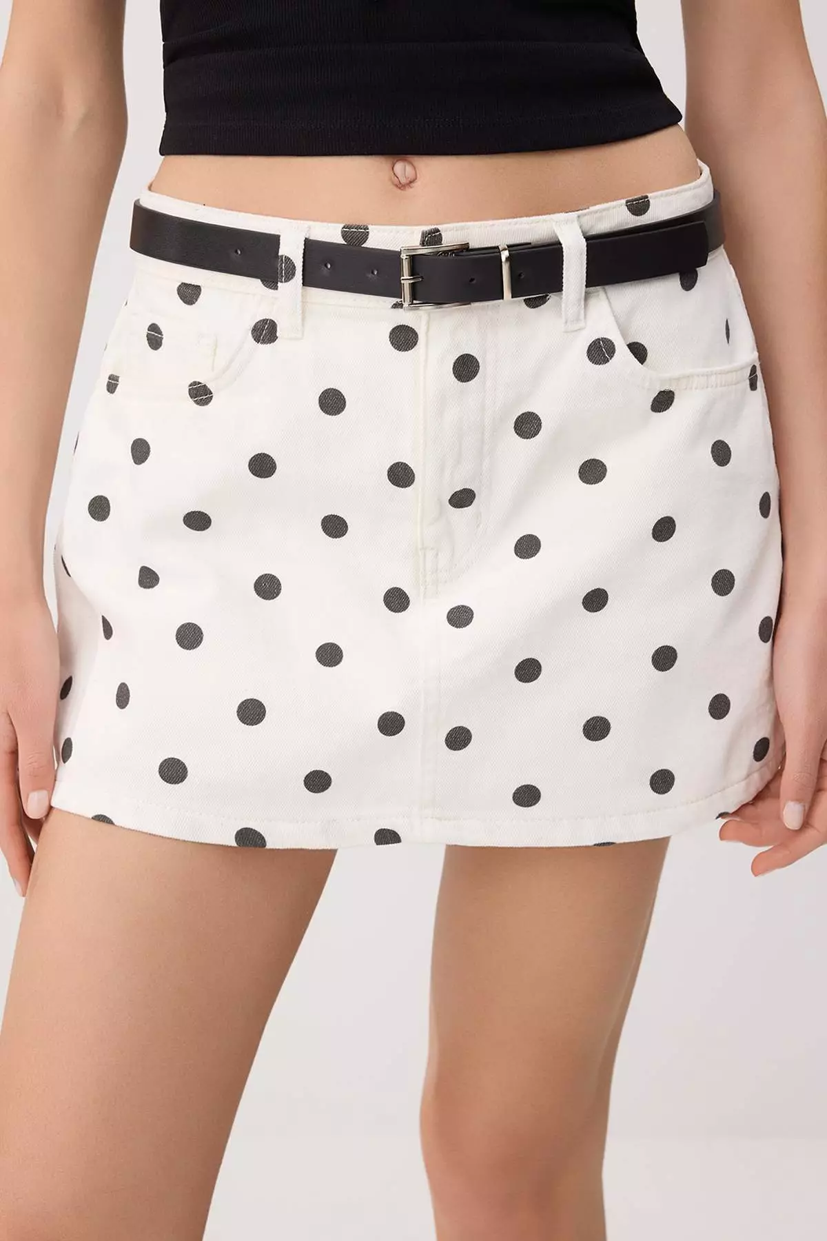 Multi-Colored Polka Dot Patterned Belt Detailed Back Skirt-Looking Denim Shorts Skirt Twoaw26Sr2