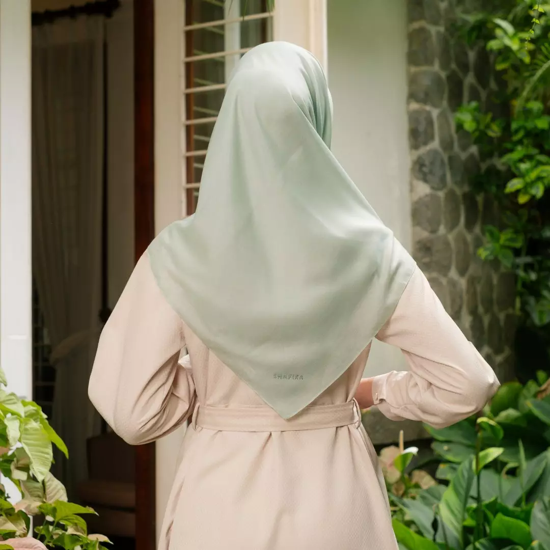 Safiyya Plain Scarf | Hijab | Kerudung | Jilbab Segiempat Pistachio