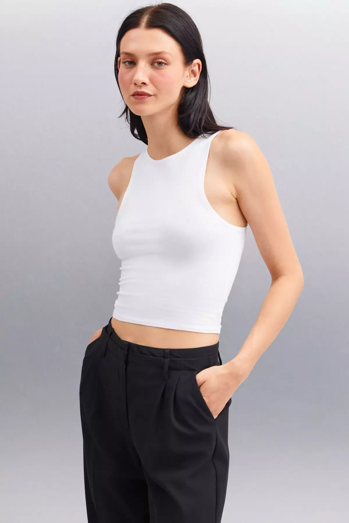 Hanne Crew Neck Crop Bustier