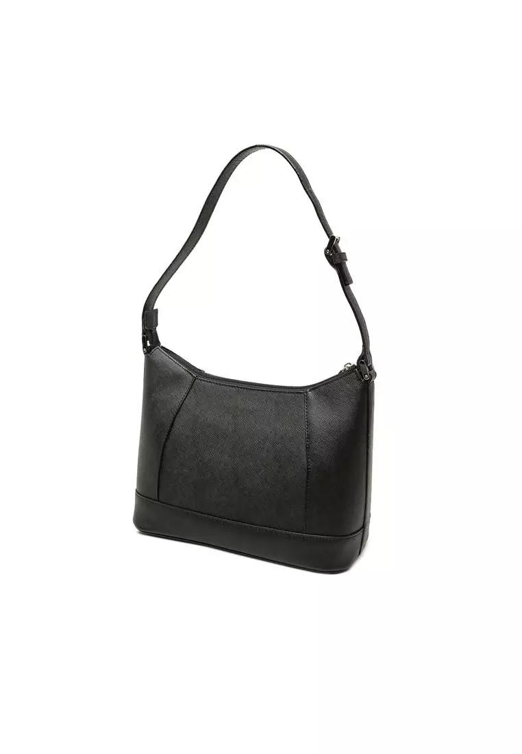 Pre-Loved Burberry Leather Shoulder Bag