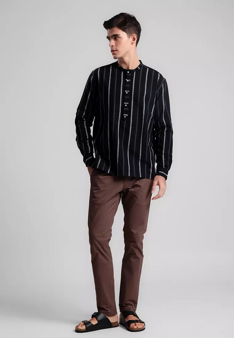 MANZONE - Kemeja Shanghai Lengan Panjang Pria Akhyar Comfort Fit - Black Warna Black