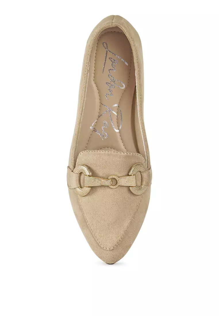 Sepatu Loafer Fleksibel Detail Horsebit dalam Warna Krem