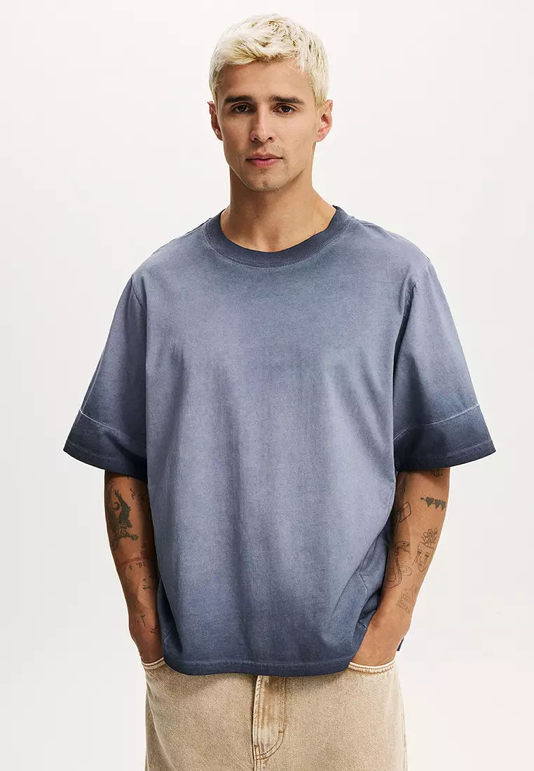 Cropped Fit Y2K T-Shirt