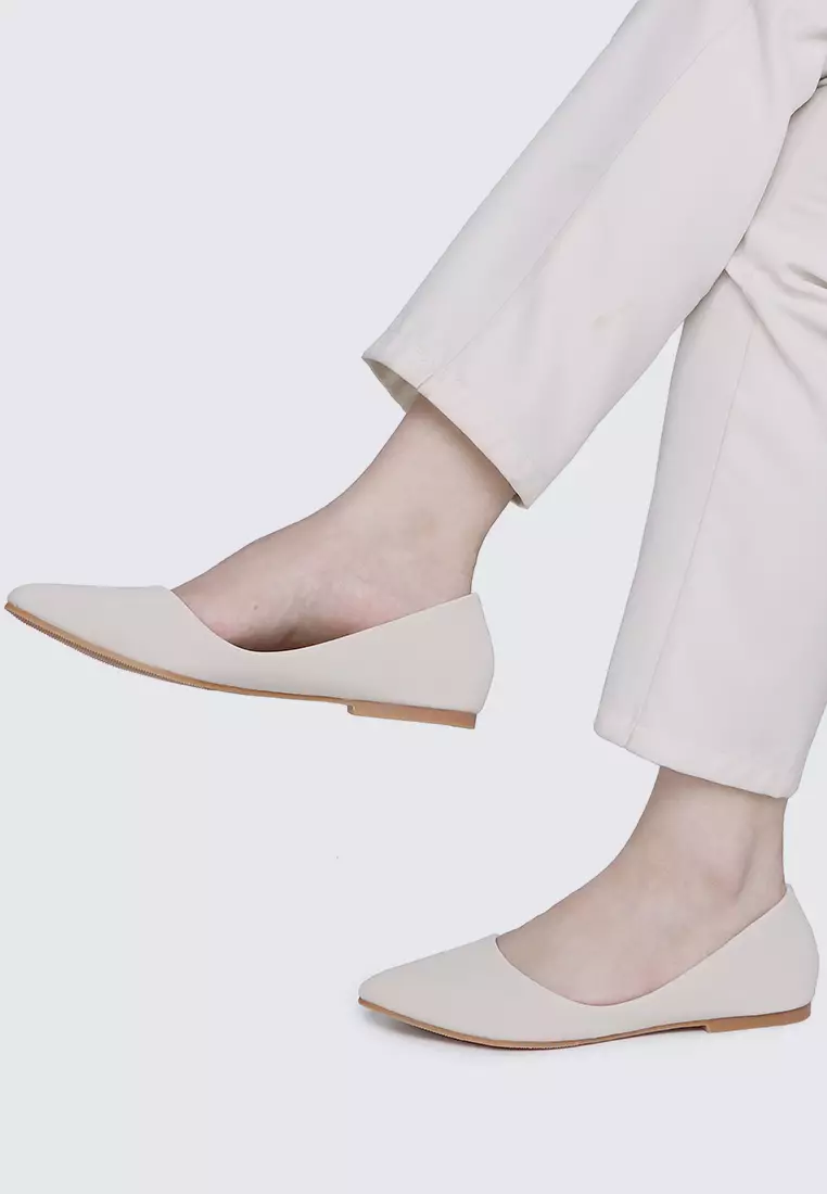 Cece 2.0 Comfy Ballerina In Off White