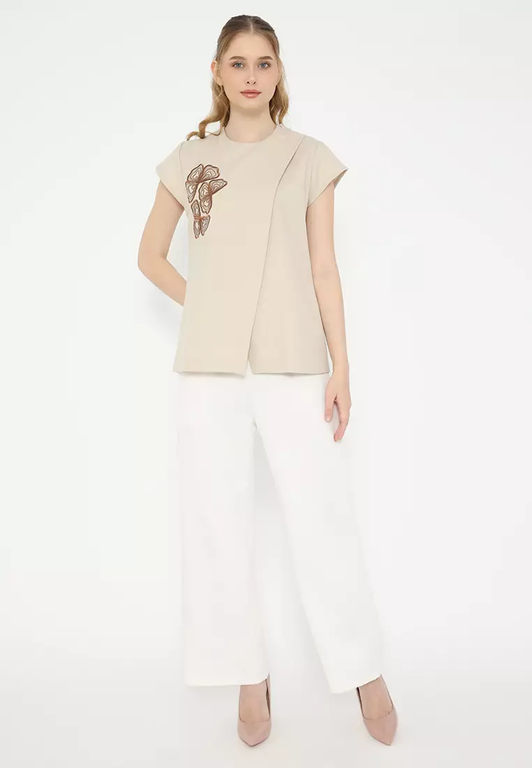 Vest Asymetrical With Embroidery in Cream By Brilliant Girl Warna CREAM