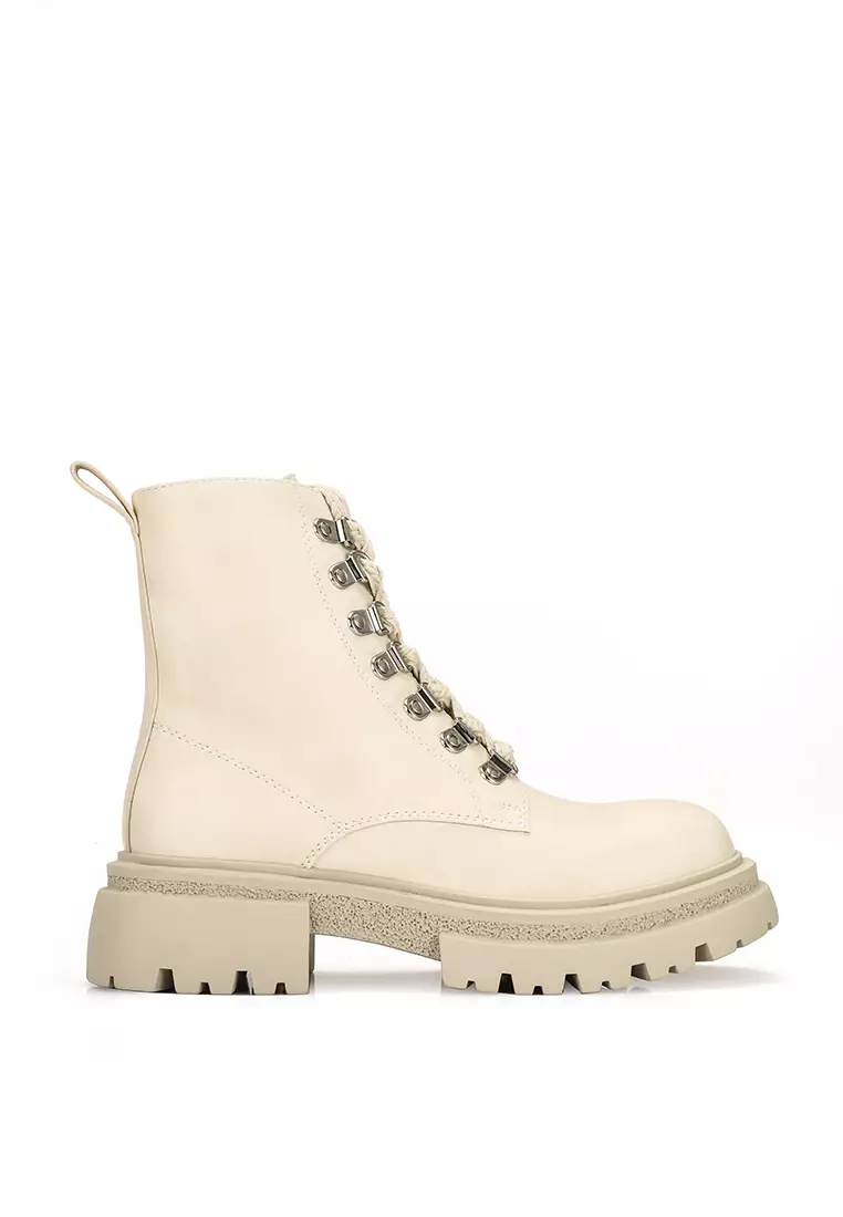 Discount on Betsy  shoes - SKU: Joyce Lace Up Ankle Boots