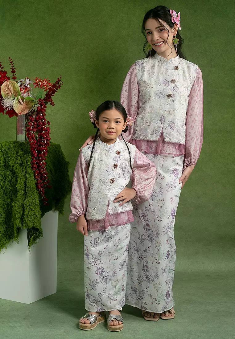 Hana Kurung Modern Embroidered Set