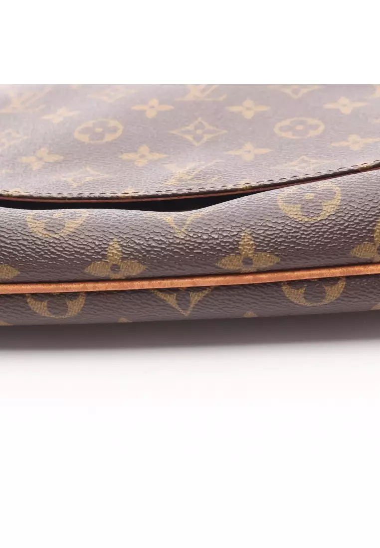 Pre-Loved Louis Vuitton musette tango short strap monogram Shoulder bag PVC leather Brown