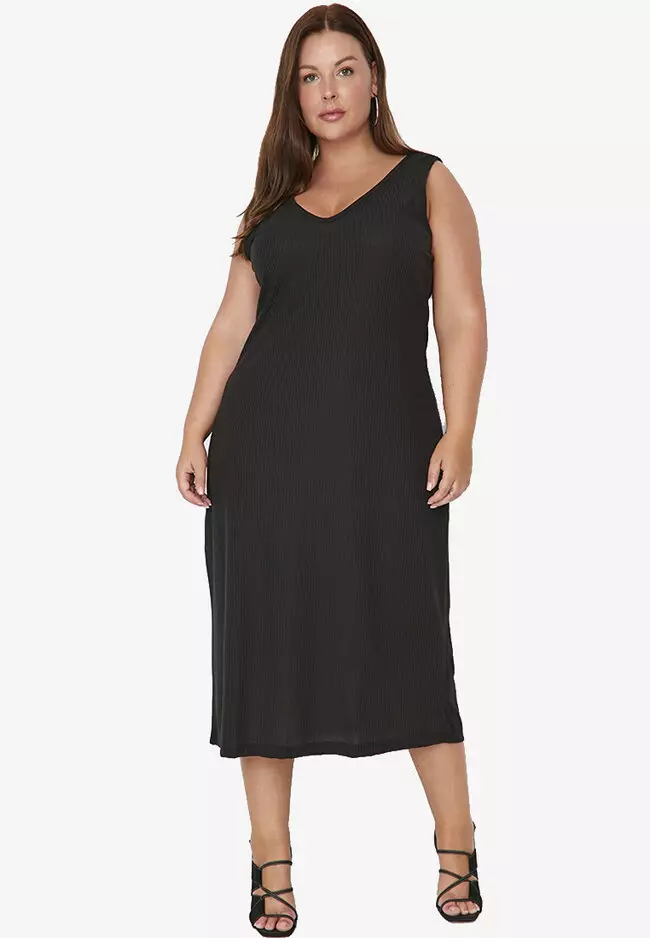 Buy Trendyol Plus Size Knit Midi Dress 2023 Online | ZALORA Singapore