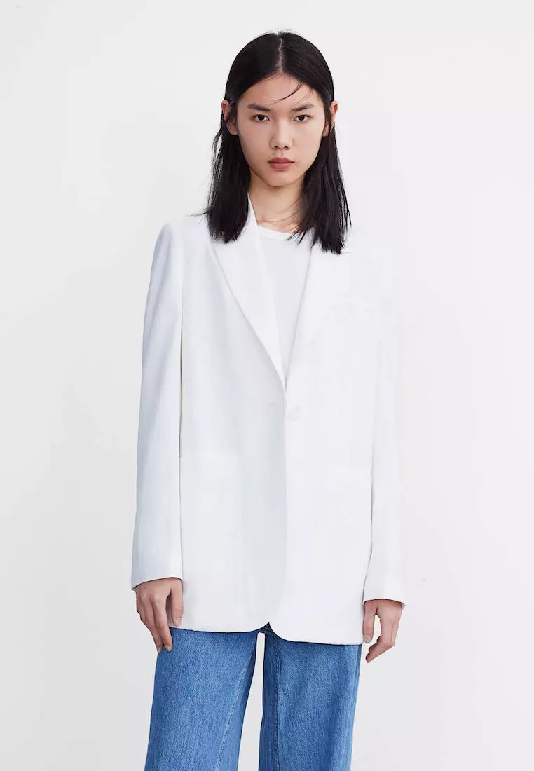 White single outlet breasted blazer