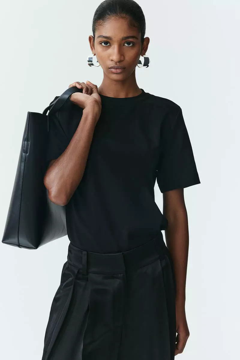 Buy H M Shoulder pad T shirt 2024 Online ZALORA Singapore