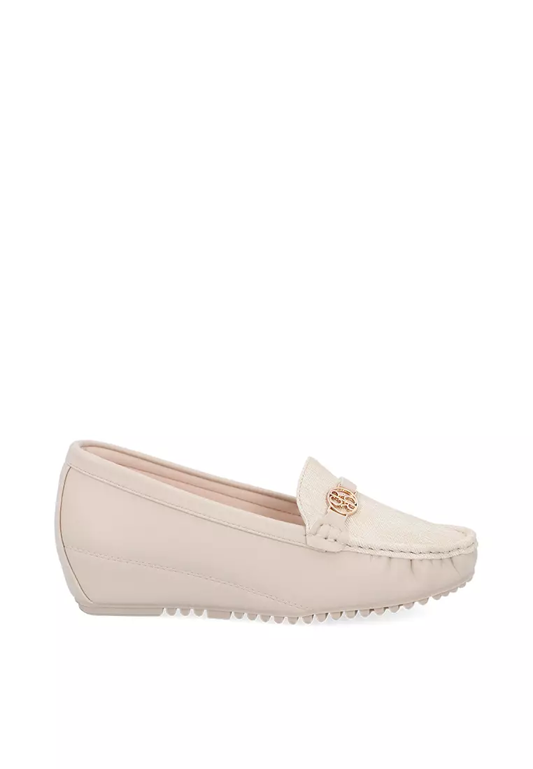 Discount on Carlo Rino  shoes - SKU: Beige Vanessa Loafers