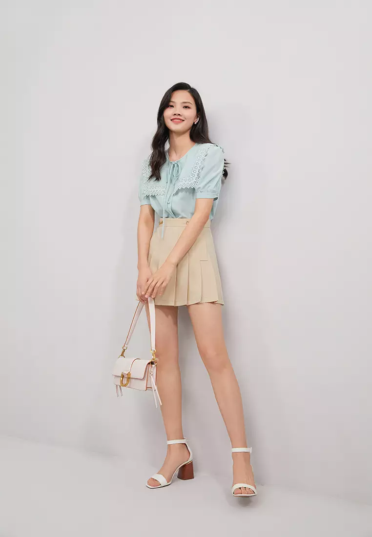 Puff Sleeve Lace Collar Button Blouse