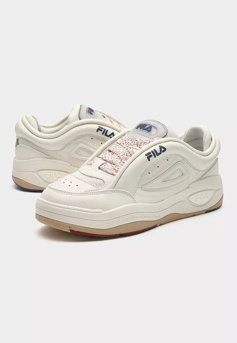 Female hotsell fila sneakers