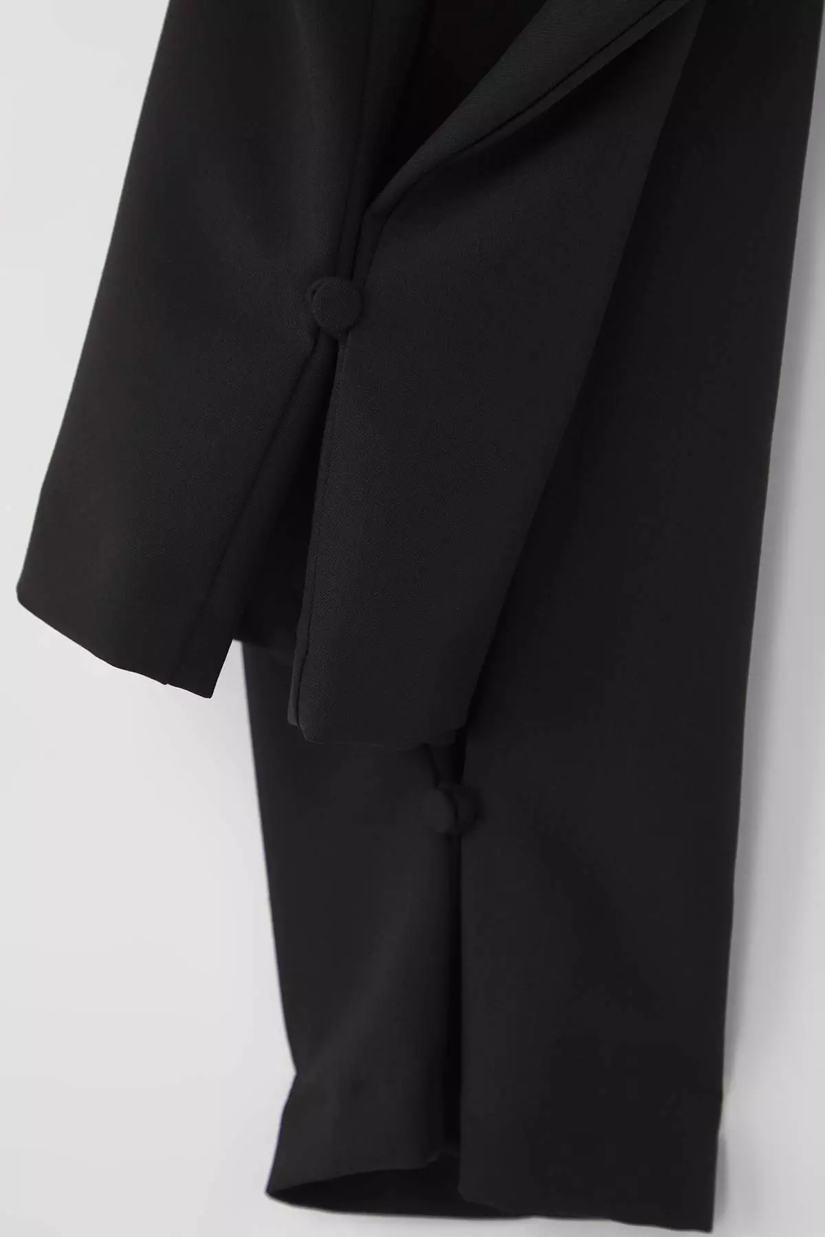 Black Wide Leg And Carrot Fabric Trousers With Button Detail Twoaw26Pl00032