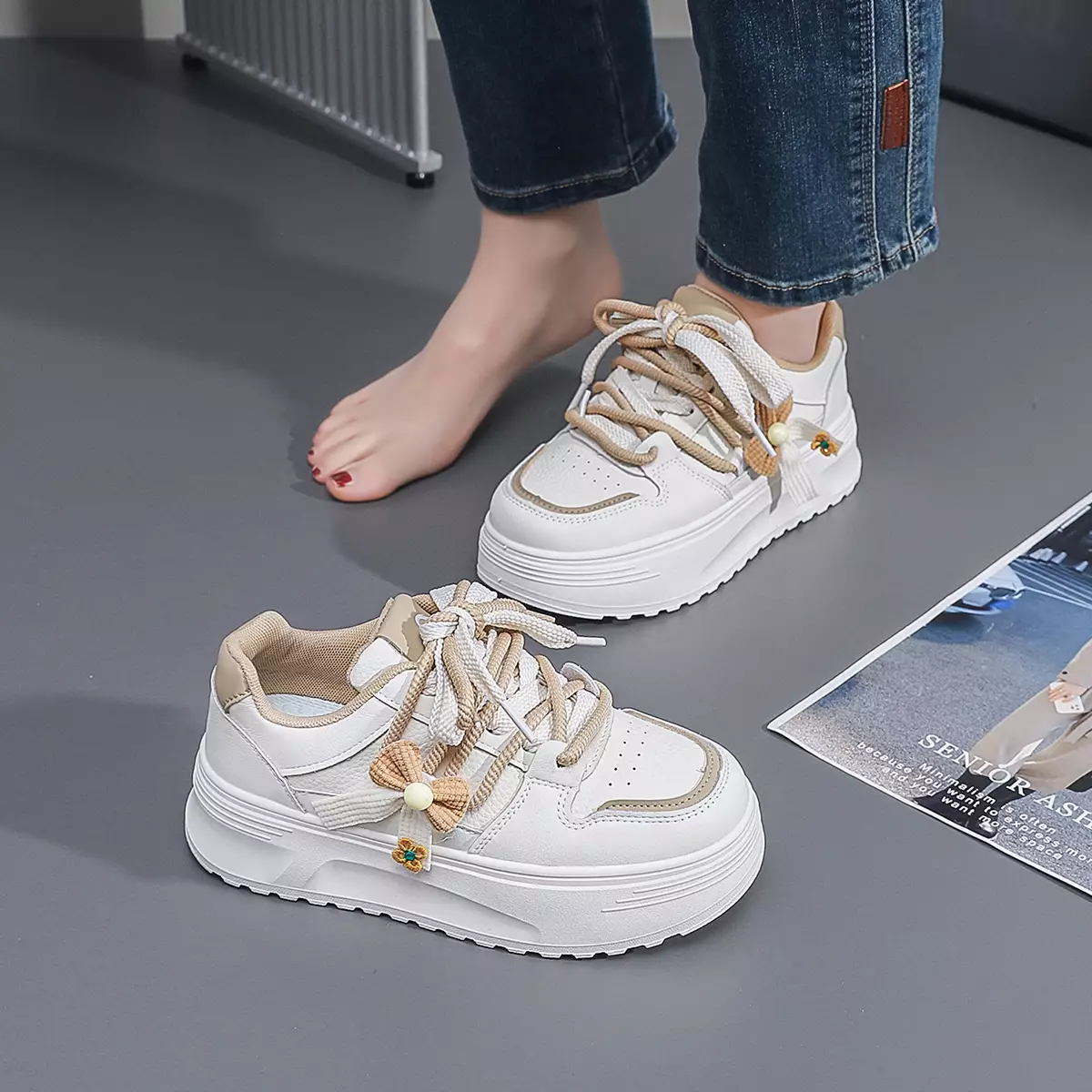 Sepatu Wanita Kasual Bertali Motif Lucu Sneakers Cewek Q551