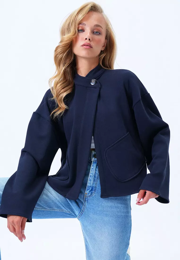 Buttoned Collar Poncho Jacket