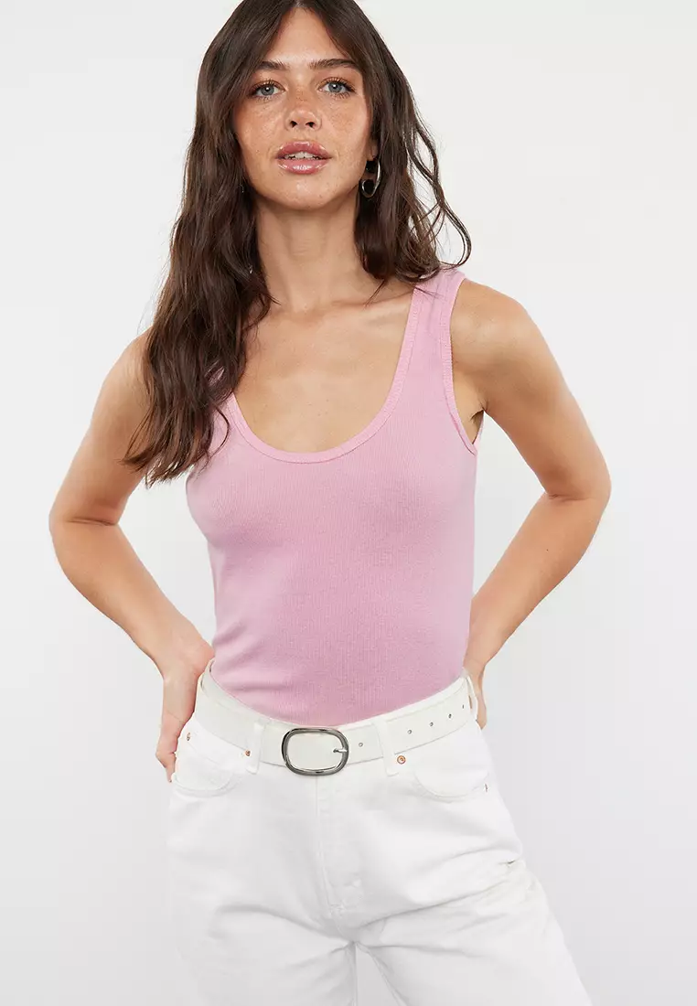 Light Pink Fitted Pool Neck Ribbed Stretchy Knitted Undershirt