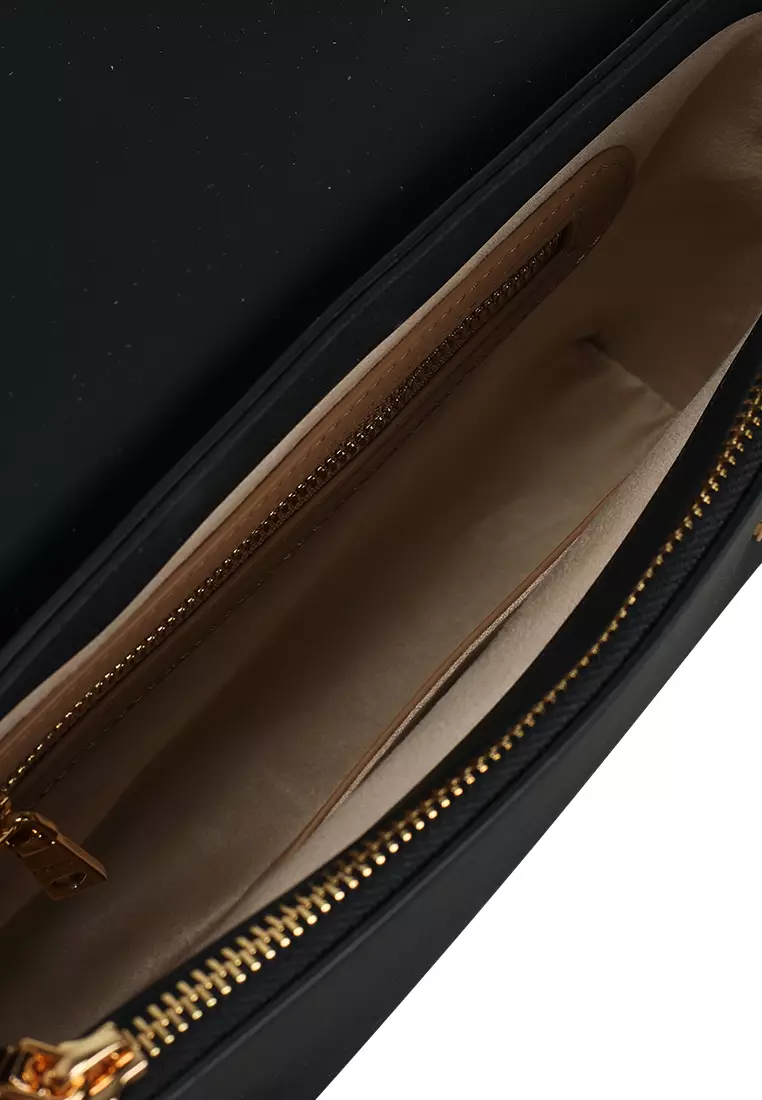 Bold Love Flap Shoulder Bag (nt)