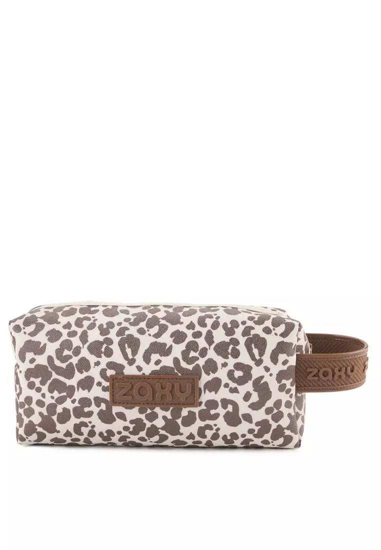Summer + Necessaire Ad