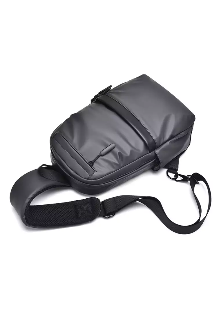Multifunctional messenger bag shop