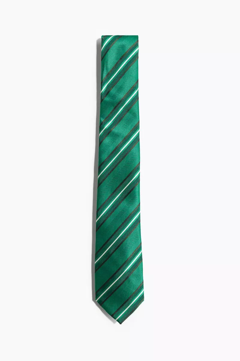 Patterned tie
