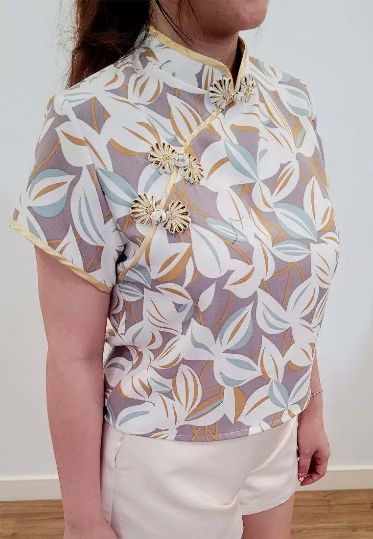 Ivory Cheongsam Top in Brown White Flower Printed