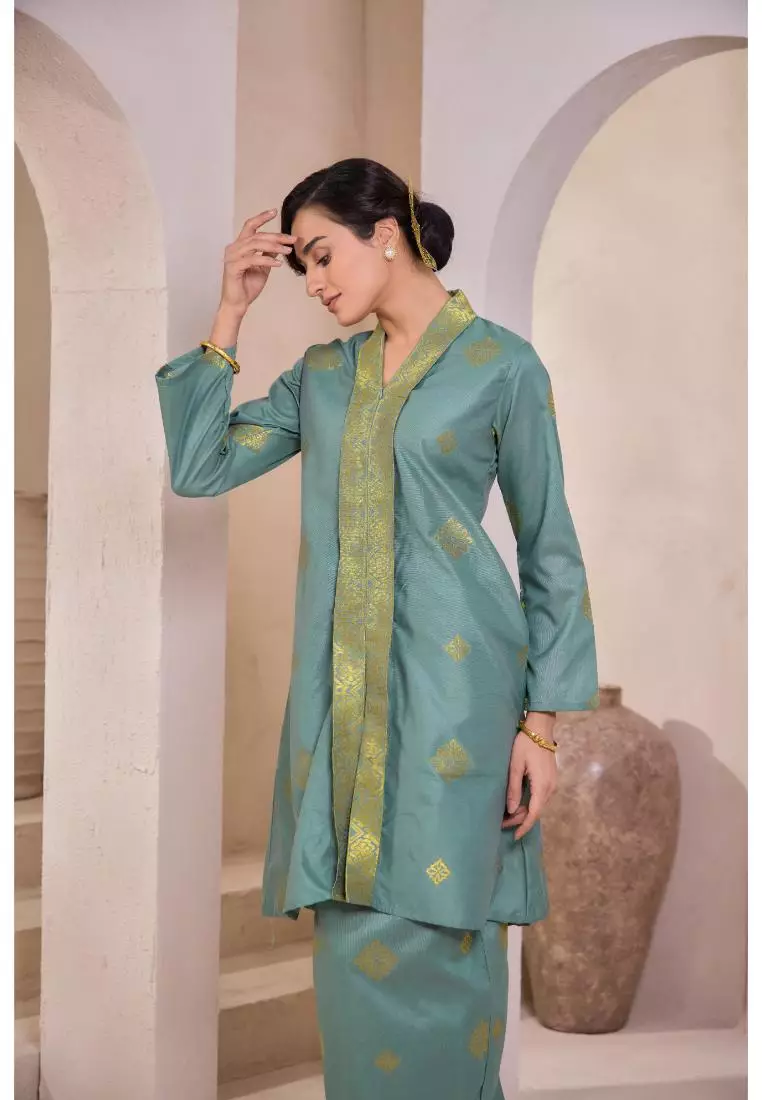Kebarung Songket Mahsuri