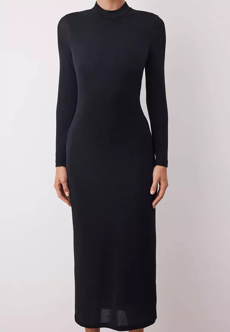 Open Back Detailed Knitted Dress