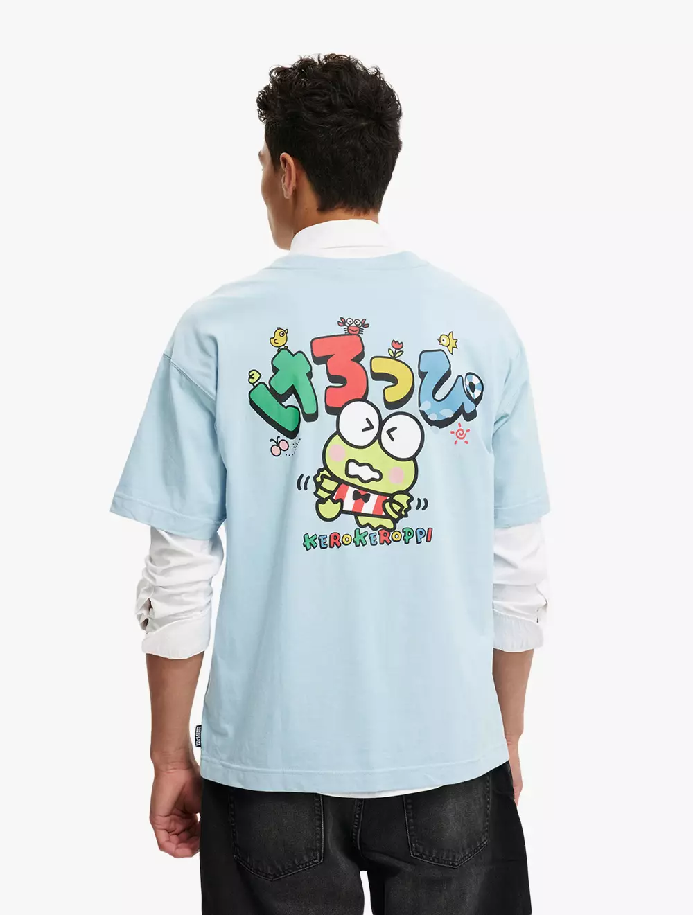 Cotton On -  Pakaian Pria  - Box Fit Pop Culture T-Shirt - Lcn San Blue Mist/Keroppi Mood