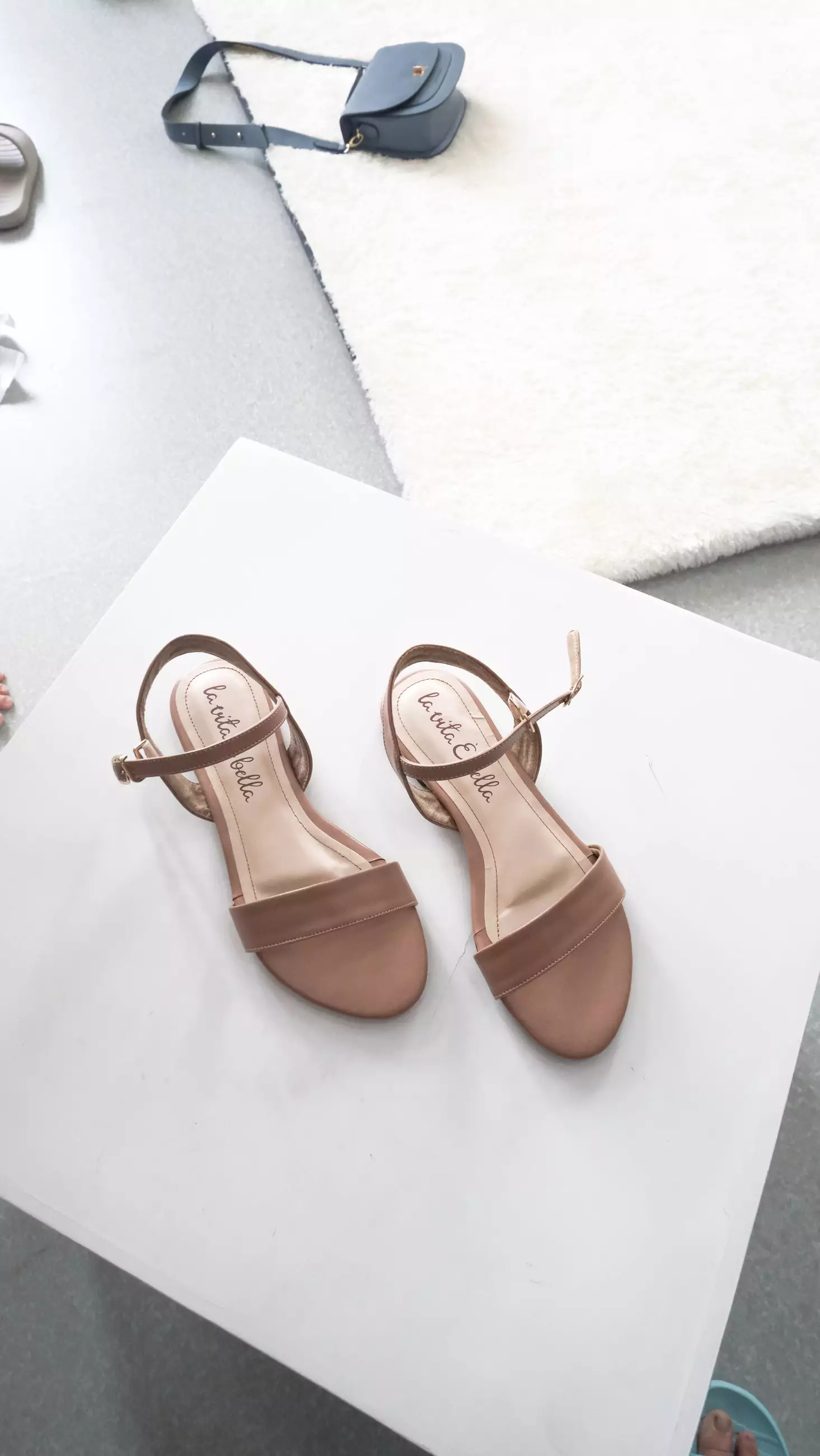 Lucy Ankle Strap Sandal Flat Wanita Vegan Leather