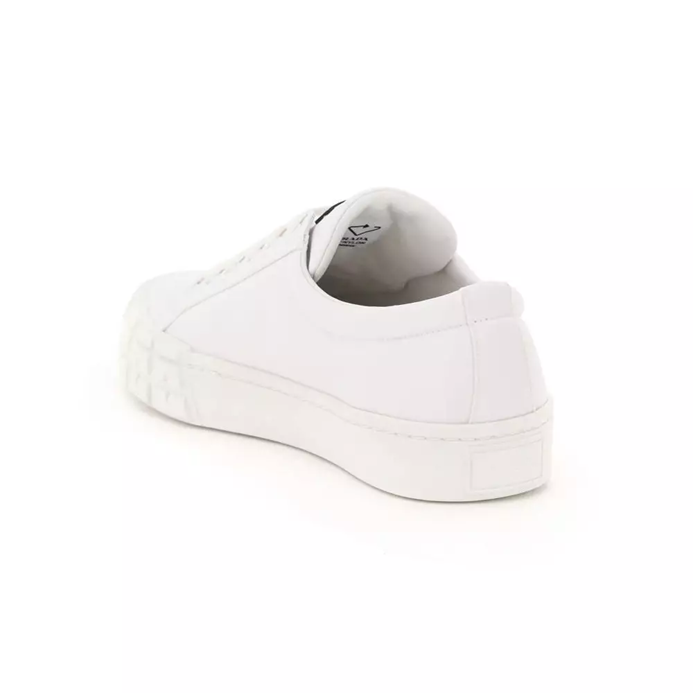 Prada witte sneakers sales