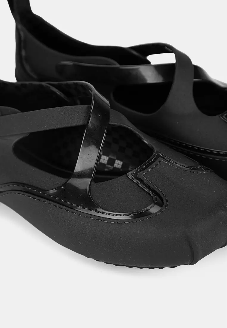 Aira Flats