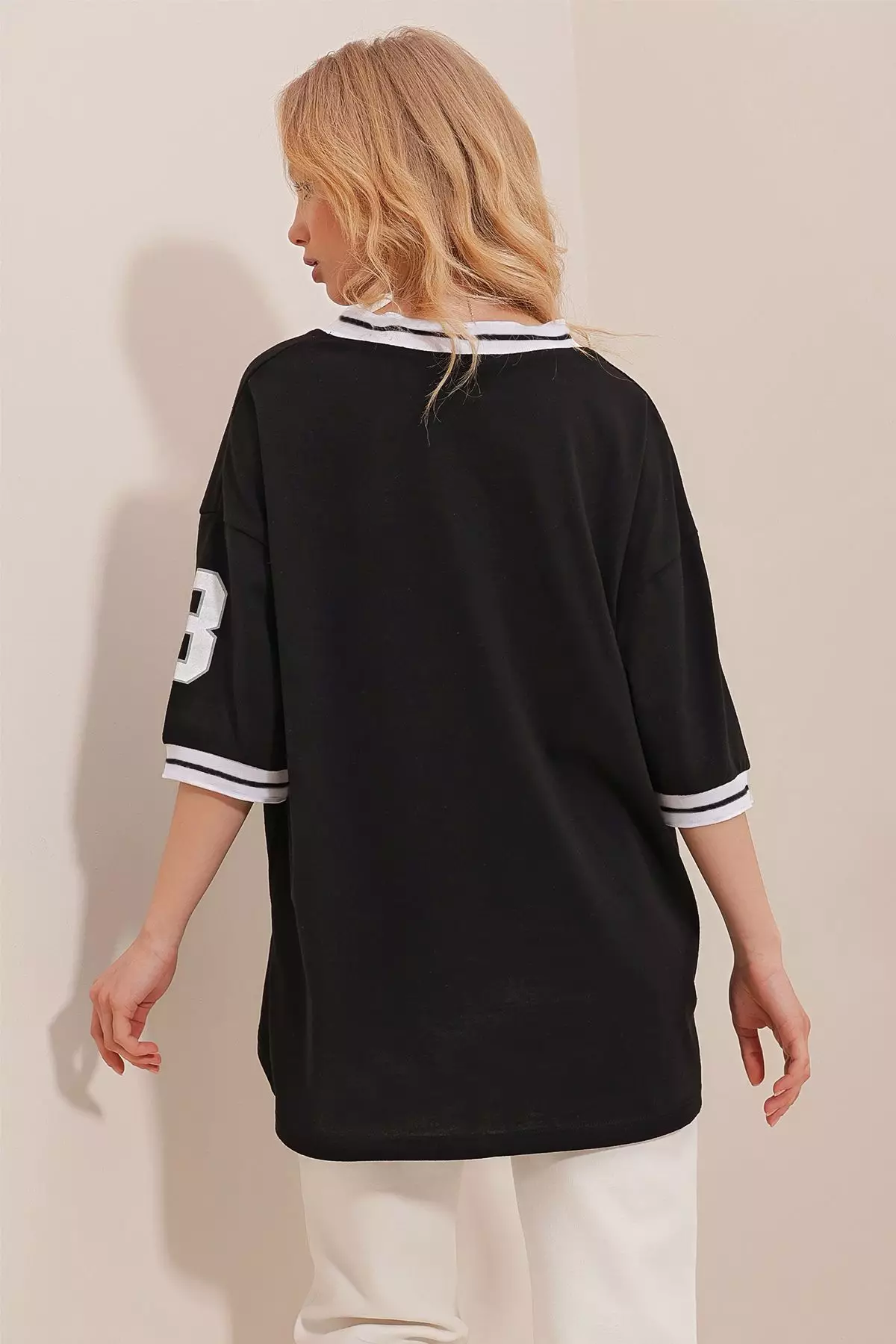 Oversized Lettering T-Shirt