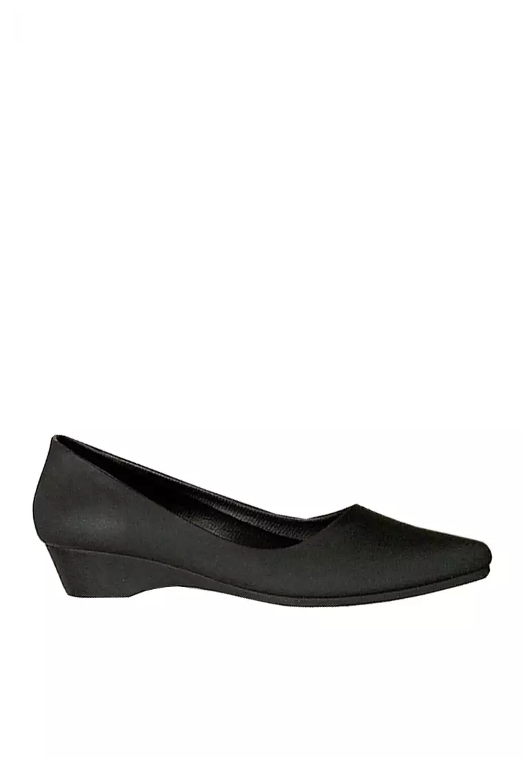 Discount on Twenty Eight Shoes  shoes - SKU: VANSA Solid Color Non-Slip Jelly Rain Wedges VSW-R0856