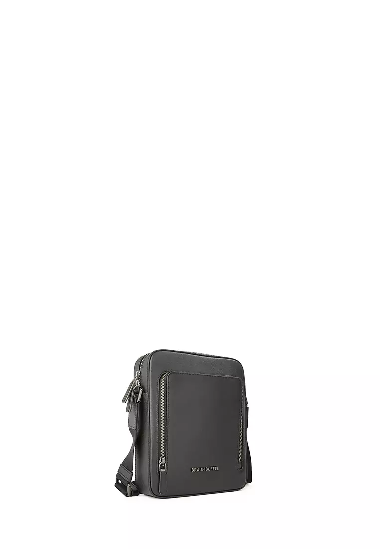 Viktor Medium Postman In Black