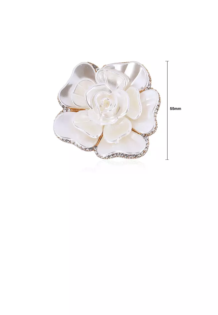 Fashion and Elegant White Flower Brooch with Cubic Zirconia