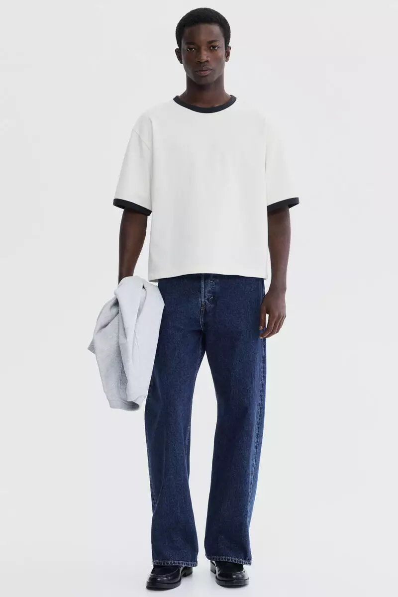 Loose Fit Boxy-style t-shirt