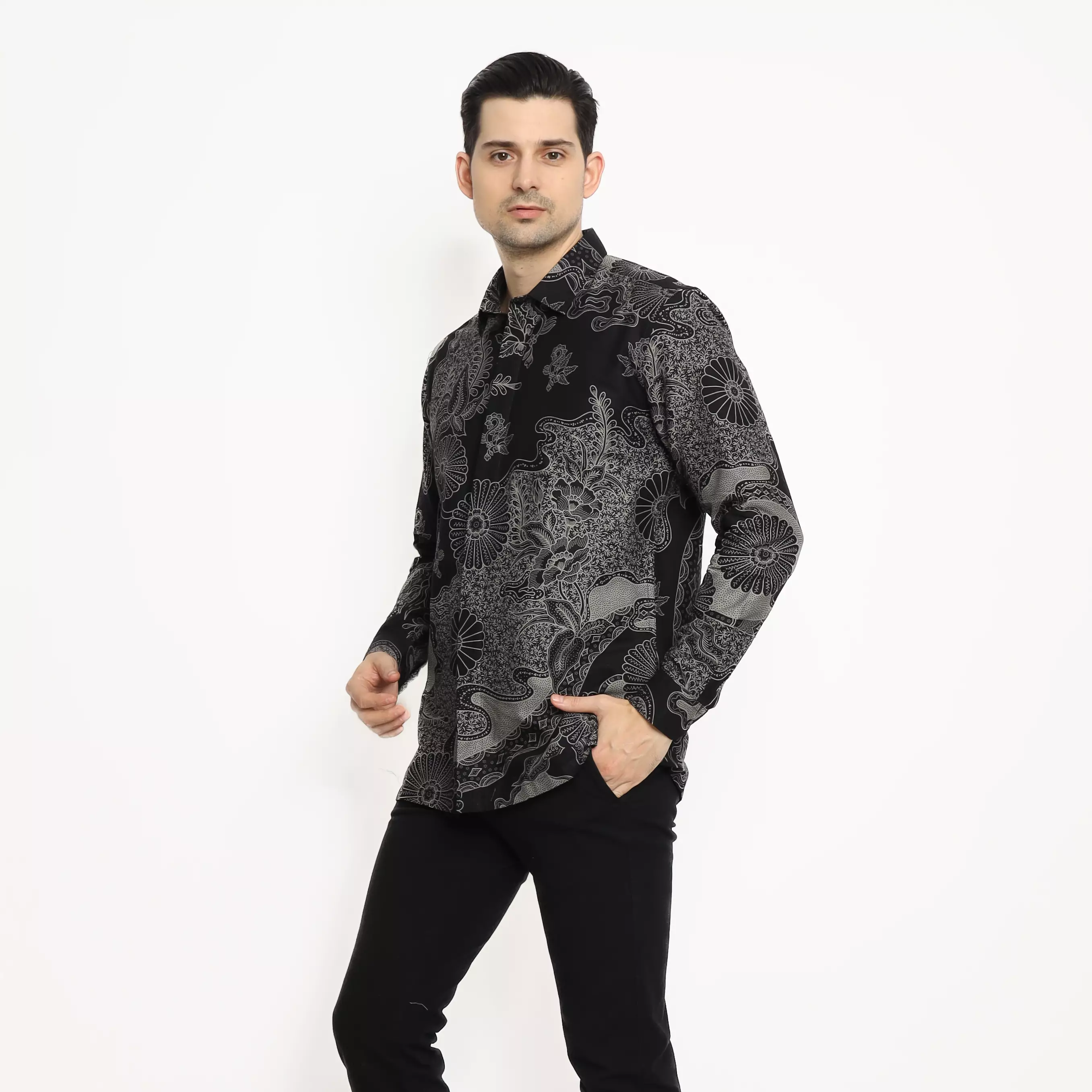 MAGINOT ASYA Batik Pria Slim Fit Lengan Panjang