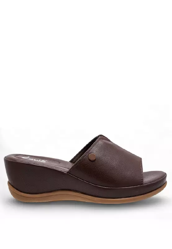 Discount on Louis Cuppers  shoes - SKU: Louis Cuppers Women Slip On Casual Sandals - 250171263
