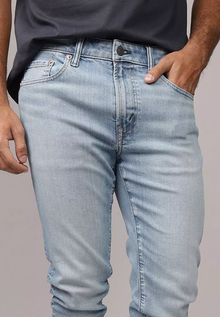 Medium Clean Slim Fit Jeans