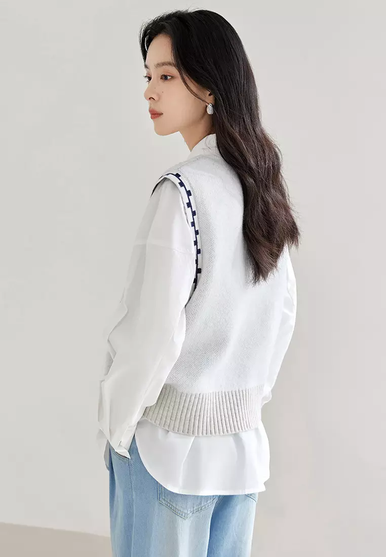 White sleeveless outlet sweater vest