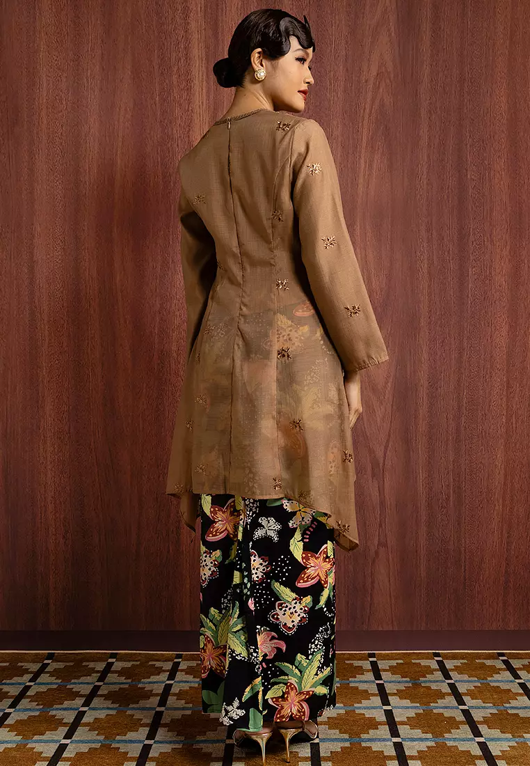 AINI EMBROIDERED KEBAYA KUTUBARU SET