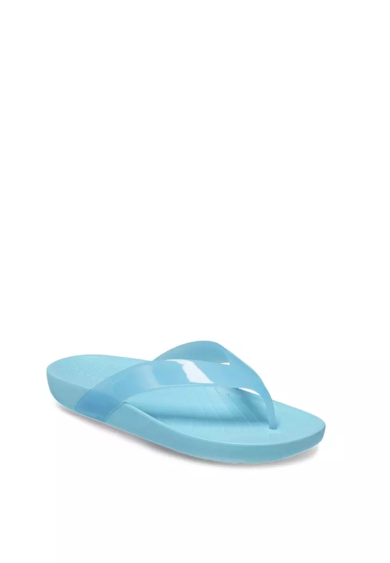 Crocs blue deals flip flops