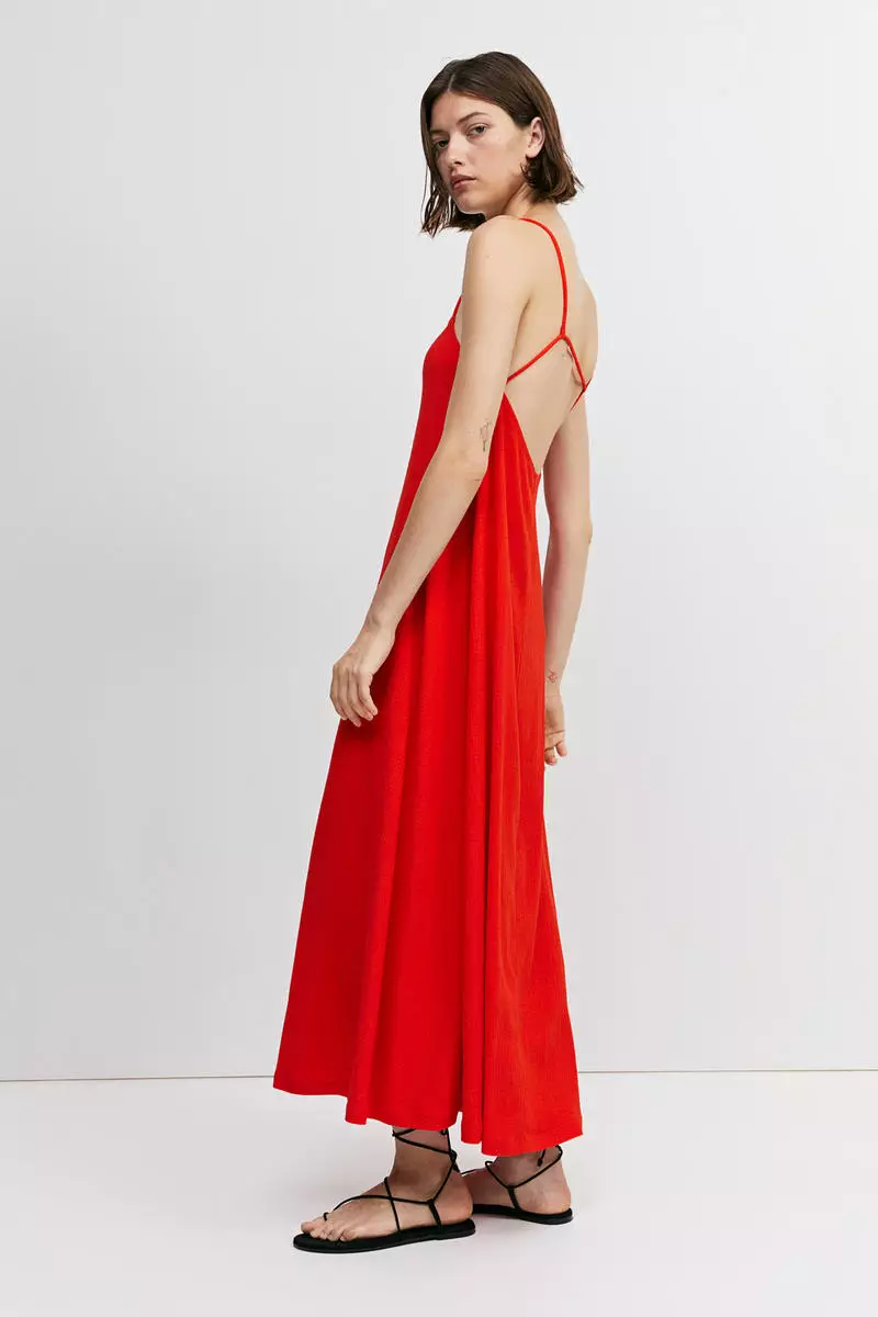 Red silk strappy 2025 dress