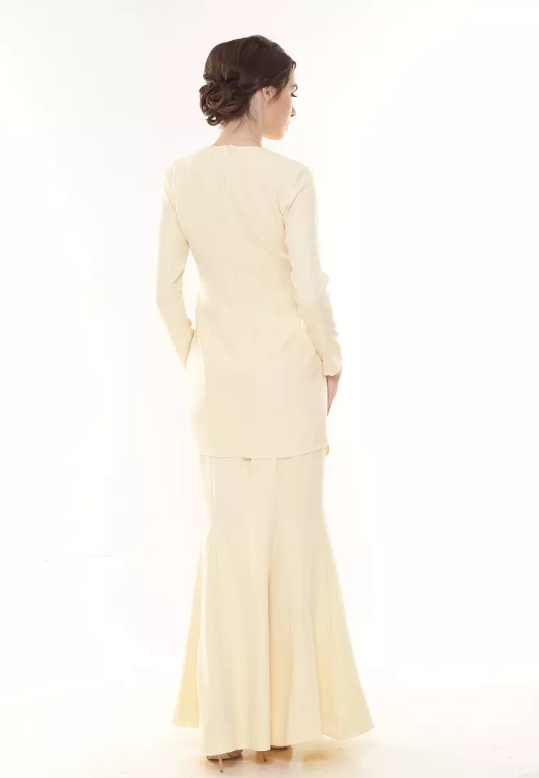 Vincy Pleated Kurung Modern in Soft Yellow