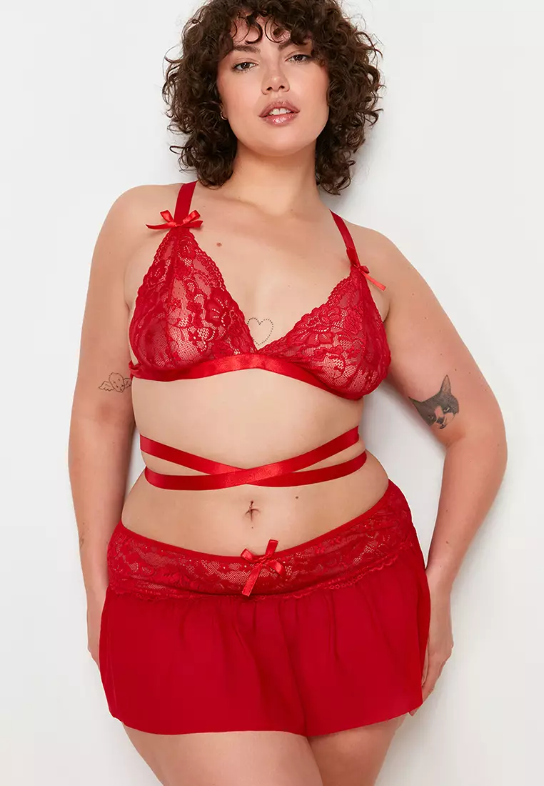 Plus Size Lace Lingerie Set