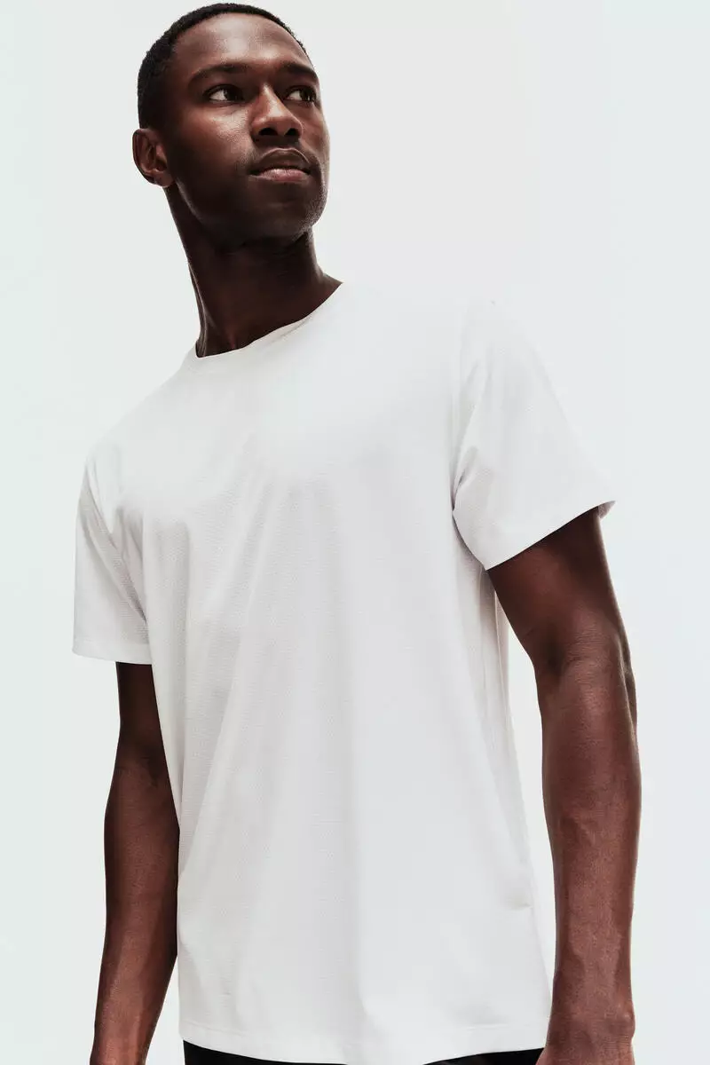 Mesh sports T-shirt with DryMove™