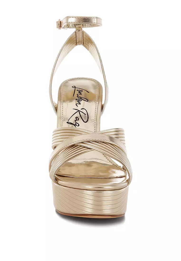 Sandal Hak Metalik dengan Tali Pergelangan Kaki Warna Emas