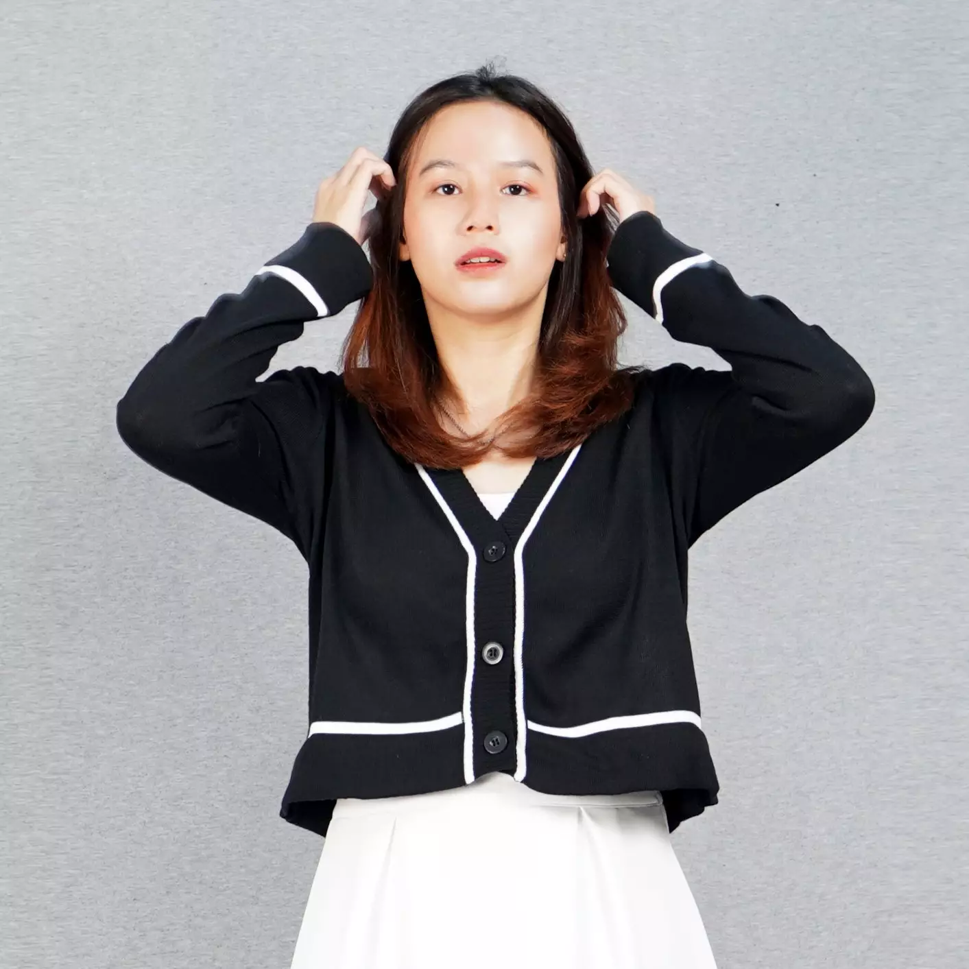 NICOLE Knit Cardigan Kardigan Rajut Wanita Cardigan Rajut Wanita - HITAM